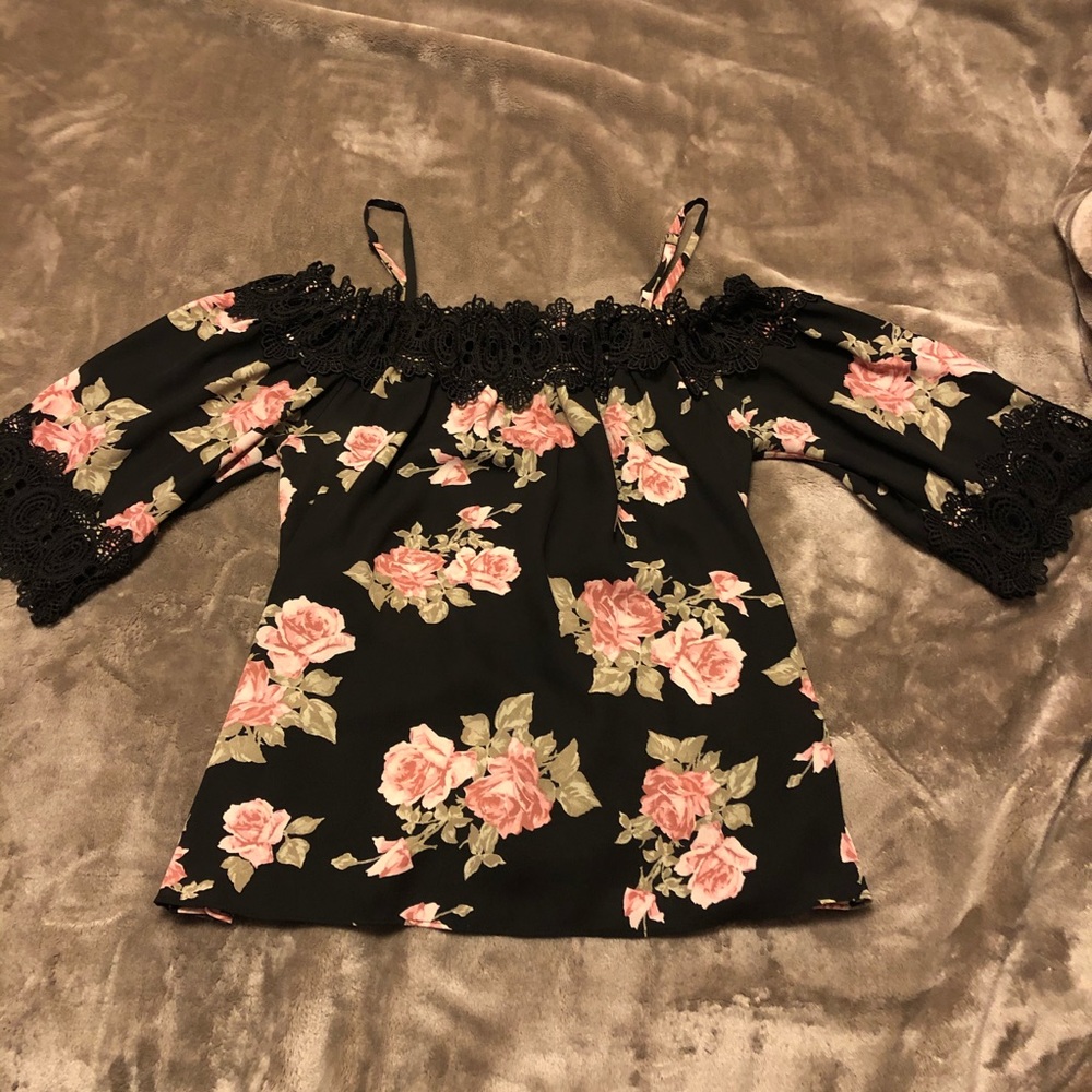 Juniors Cold Shoulder Blouse